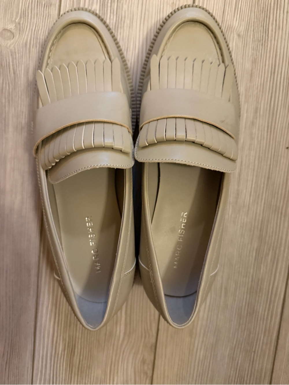 Marc Fisher Cream Kiltie Fringe Leather Loafers